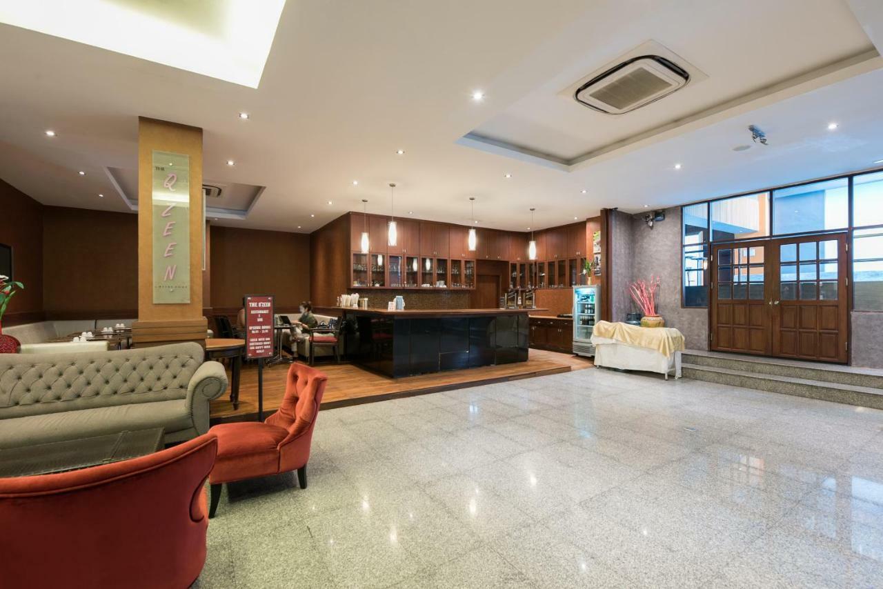 The Euro Grande Hotel Банкок Екстериор снимка